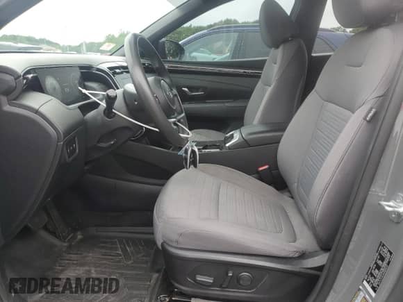 2022 Hyundai Santa Cruz SEL с VIN 5NTJCDAE5NH004232, выставлен на аукционе Copart как лот 62831675 с пробегом 56 508 миль миль и Списание • Salvage title. История ставок и продаж доступна на DreamBid. Изображение 7.