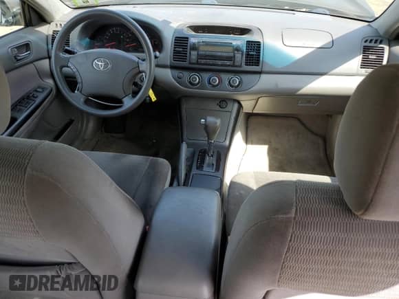 2005 Toyota Camry STD с VIN 4T1BE32K35U552226, выставлен на аукционе Copart как лот 80620205 с пробегом 262 155 миль миль и Списание • Salvage title. История ставок и продаж доступна на DreamBid. Изображение 8.