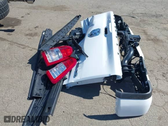 2024 Ram 1500 Big Horn z VIN 1C6SRFFT8RN107517, wystawiony jako IAAI lot #41881945 z przebiegiem 26 396 mil mil oraz . Historia ofert i sprzedaży dostępna na DreamBid. Obrazek 12.