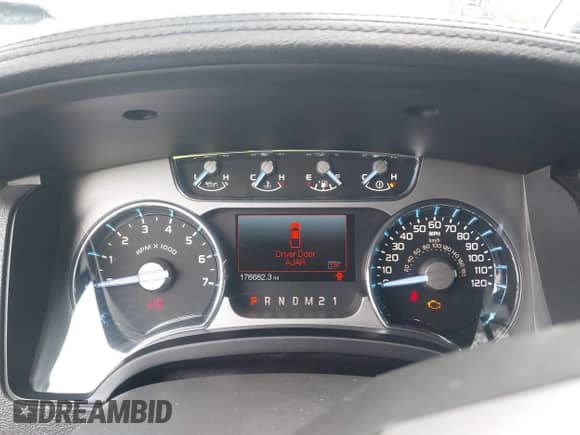 2011 Ford F-150 Lariat with VIN 1FTFW1E62BFA49969, listed as a IAAI auction lot 43404490 with 176,682 mi miles and . Bid and sale history available at DreamBid. Image 7.