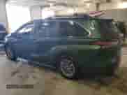 2022 Toyota Sienna LE with VIN 5TDBSKFC1NS070157, listed as a Copart auction lot 82067005 with 62,279 mi miles and Salvage title. Bid and sale history available at DreamBid. Image 2.