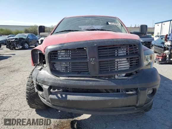 2006 Dodge 2500 SLT с VIN 3D7KR29C96G199275, выставлен на аукционе Copart как лот 59749835 с пробегом 228 676 миль миль и Списание • Salvage title. История ставок и продаж доступна на DreamBid. Изображение 5.