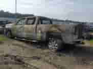 2015 Chevrolet Silverado 2500HD LTZ z VIN 1GC1KWE82FF185304, wystawiony jako Copart lot #66446155 z przebiegiem Nie podano mil oraz Nie do naprawy • Non repairable. Historia ofert i sprzedaży dostępna na DreamBid. Obrazek 2.