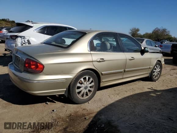 2004 Hyundai Sonata GLS z VIN KMHWF35HX4A971396, wystawiony jako Copart lot #75762914 z przebiegiem 280 608 mil mil oraz Szkoda całkowita • Salvage title. Historia ofert i sprzedaży dostępna na DreamBid. Obrazek 3.