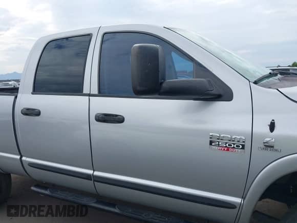 2007 Dodge 2500 SLT with VIN 1D7KS28C87J508319, listed as a IAAI auction lot 43421096 with 247,302 mi miles and . Bid and sale history available at DreamBid. Image 13.
