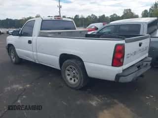 2005 Chevrolet Silverado 1500 Work Truck z VIN 1GCEC14Z55Z248288, wystawiony jako IAAI lot #43409980 z przebiegiem 279 366 mil mil oraz . Historia ofert i sprzedaży dostępna na DreamBid. Obrazek 3.