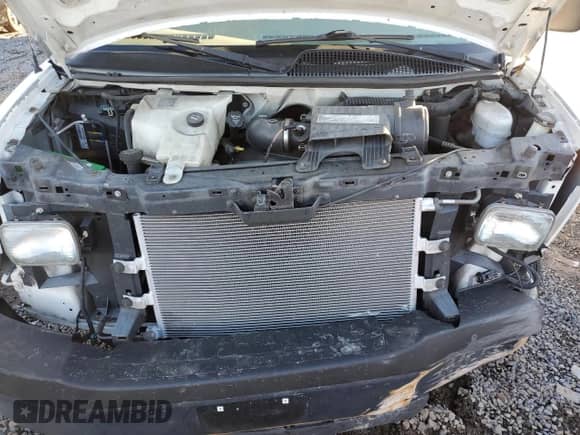 2006 Chevrolet Express Cargo z VIN 1GCEG15X261271318, wystawiony jako Copart lot #85412194 z przebiegiem 112 245 mil mil oraz Szkoda całkowita • Salvage title. Historia ofert i sprzedaży dostępna na DreamBid. Obrazek 12.