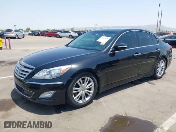 2014 Hyundai Genesis 3.8L z VIN KMHGC4DD2EU260311, wystawiony jako IAAI lot #42628375 z przebiegiem 91 971 mil mil oraz . Historia ofert i sprzedaży dostępna na DreamBid. Obrazek 2.