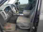 2010 Dodge 1500 ST z VIN 1D7RV1CT1AS120602, wystawiony jako Copart lot #66278115 z przebiegiem 312 155 mil mil oraz Czysty tytuł • Clean title. Historia ofert i sprzedaży dostępna na DreamBid. Obrazek 7.