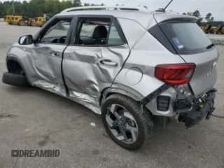 2024 Hyundai Venue SEL с VIN KMHRC8A35RU280845, выставлен на аукционе Copart как лот 72532684 с пробегом 13 388 миль миль и Списание • Salvage title. История ставок и продаж доступна на DreamBid. Изображение 2.