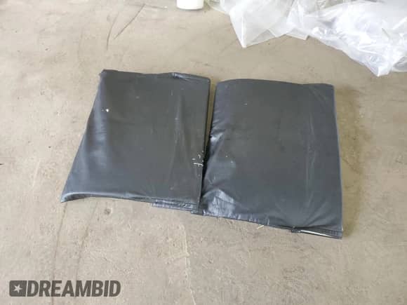 1977 Chevrolet Corvette z VIN 1Z37X7S438954, wystawiony jako Copart lot #69469584 z przebiegiem 6 678 mil mil oraz Czysty tytuł • Clean title. Historia ofert i sprzedaży dostępna na DreamBid. Obrazek 12.