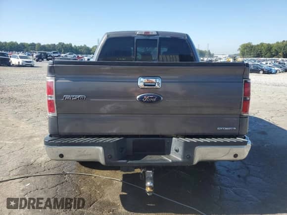2013 Ford F-150 XL z VIN 1FTEW1CM2DKE63096, wystawiony jako Copart lot #84458225 z przebiegiem Nie podano mil oraz Szkoda całkowita • Salvage title. Historia ofert i sprzedaży dostępna na DreamBid. Obrazek 6.