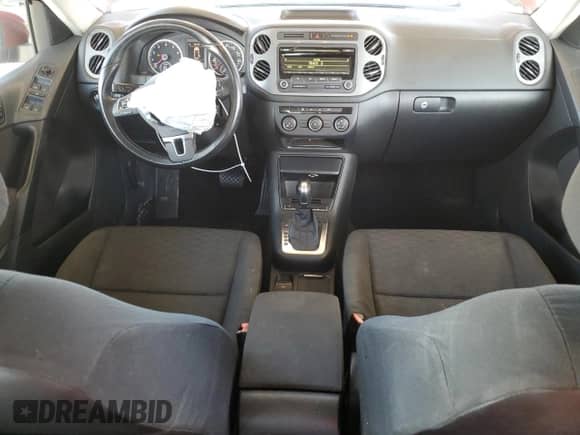 2014 Volkswagen Tiguan SE с VIN WVGAV3AXXEW050603, выставлен на аукционе Copart как лот 71285385 с пробегом 88 546 миль миль и Чистый • Clean title. История ставок и продаж доступна на DreamBid. Изображение 8.