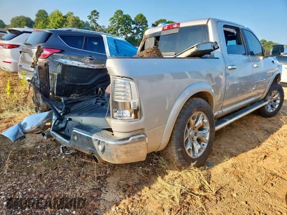 2016 Ram 1500 Longhorn Limited with VIN 1C6RR6PT7GS332359, listed as a Copart auction lot 72074465 with 136,464 mi miles and Salvage title. Bid and sale history available at DreamBid. Image 3.