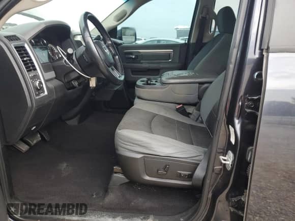 2013 Ram 1500 Big Horn z VIN 1C6RR6GT3DS693616, wystawiony jako Copart lot #82052395 z przebiegiem 113 579 mil mil oraz Czysty tytuł • Clean title. Historia ofert i sprzedaży dostępna na DreamBid. Obrazek 7.