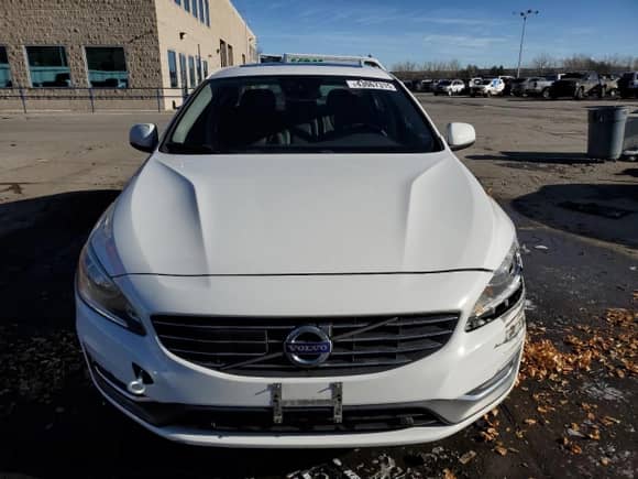 2015 Volvo S60 T5 Premier с VIN YV1612TK9F1347954, выставлен на аукционе Copart как лот 43067315 с пробегом 73 474 миль миль и Списание • Salvage title. История ставок и продаж доступна на DreamBid. Изображение 5.