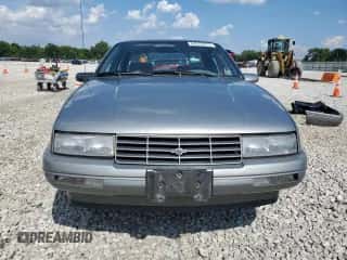 1996 Chevrolet Corsica z VIN 1G1LD55M0TY179522, wystawiony jako Copart lot #64555375 z przebiegiem 357 263 mil mil oraz Szkoda całkowita • Salvage title. Historia ofert i sprzedaży dostępna na DreamBid. Obrazek 5.