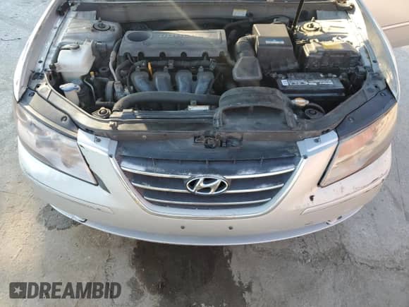 2010 Hyundai Sonata SE z VIN 5NPEU4AC1AH626705, wystawiony jako Copart lot #82687515 z przebiegiem 181 890 mil mil oraz Szkoda całkowita • Salvage title. Historia ofert i sprzedaży dostępna na DreamBid. Obrazek 11.