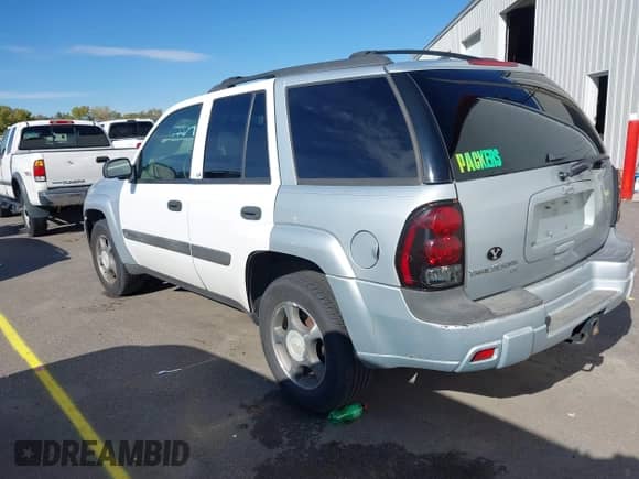 2007 Chevrolet TrailBlazer LT с VIN 1GNDT13S572227640, выставлен на аукционе IAAI как лот 43413263 с пробегом 198 049 миль миль и . История ставок и продаж доступна на DreamBid. Изображение 3.