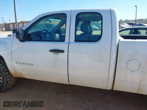 2011 Chevrolet Silverado 1500 Work Truck с VIN 1GCRKPEA8BZ356089, выставлен на аукционе IAAI как лот 41654051 с пробегом 237 061 миль миль и . История ставок и продаж доступна на DreamBid. Изображение 14.