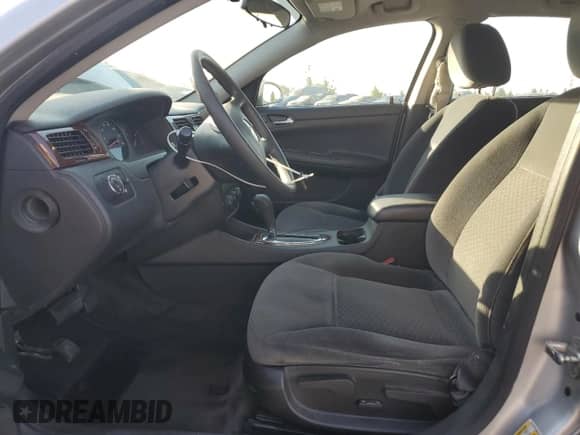 2011 Chevrolet Impala LS Fleet с VIN 2G1WF5EK9B1119410, выставлен на аукционе Copart как лот 71634665 с пробегом 92 477 миль миль и Списание • Salvage title. История ставок и продаж доступна на DreamBid. Изображение 7.