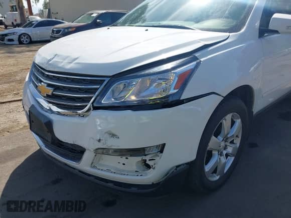 2017 Chevrolet Traverse LT с VIN 1GNKRGKD3HJ263345, выставлен на аукционе IAAI как лот 43099023 с пробегом 121 975 миль миль и . История ставок и продаж доступна на DreamBid. Изображение 6.