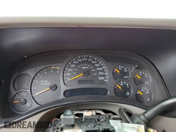 2004 Chevrolet Silverado 2500HD LT3 z VIN 1GCHK23G14F180092, wystawiony jako Copart lot #90902515 z przebiegiem Nie podano mil oraz Szkoda całkowita • Salvage title. Historia ofert i sprzedaży dostępna na DreamBid. Obrazek 9.