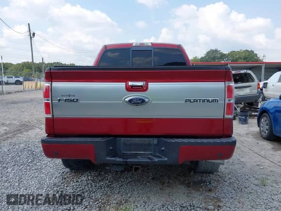 2014 Ford F-150 XL with VIN 1FTFW1ET6EFA86114, listed as a IAAI auction lot 43238944 with 158,559 mi miles and . Bid and sale history available at DreamBid. Image 17.