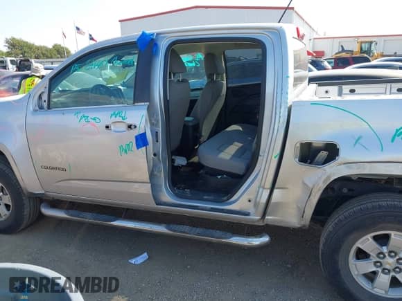 2017 Chevrolet Colorado 2WD WT с VIN 1GCGSBEN0H1152598, выставлен на аукционе IAAI как лот 42975471 с пробегом 102 972 миль миль и . История ставок и продаж доступна на DreamBid. Изображение 14.