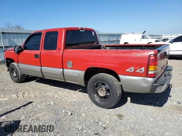 2000 Chevrolet Silverado 1500 LS z VIN 2GCEK19V3Y1154948, wystawiony jako Copart lot #82476685 z przebiegiem 234 861 mil mil oraz Szkoda całkowita • Salvage title. Historia ofert i sprzedaży dostępna na DreamBid. Obrazek 2.