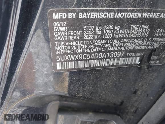 2013 BMW X3 xDrive28i with VIN 5UXWX9C54D0A13097, listed as a IAAI auction lot 43290866 with Not provided miles and . Bid and sale history available at DreamBid. Image 9.