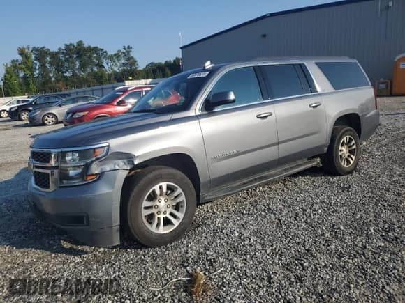 2019 Chevrolet Suburban LT z VIN 1GNSKHKC5KR384582, wystawiony jako Copart lot #68978555 z przebiegiem 115 941 mil mil oraz Szkoda całkowita • Salvage title. Historia ofert i sprzedaży dostępna na DreamBid. Obrazek 1.