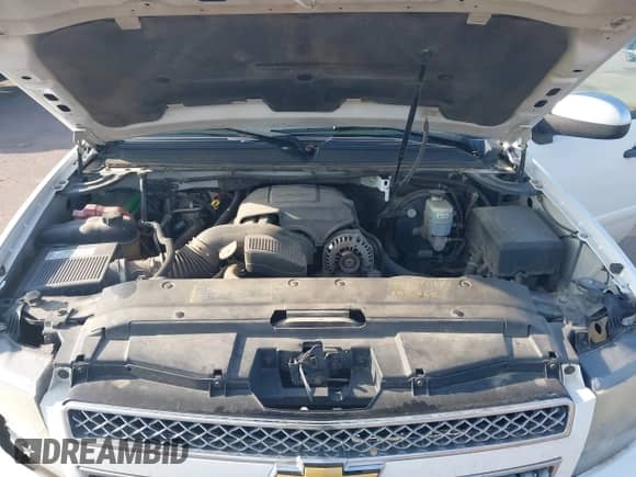 2008 Chevrolet Avalanche LTZ с VIN 3GNFK12308G169287, выставлен на аукционе IAAI как лот 43074883 с пробегом 204 475 миль миль и . История ставок и продаж доступна на DreamBid. Изображение 10.