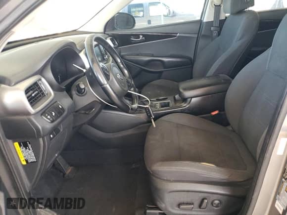 2017 Kia Sorento LX with VIN 5XYPGDA55HG205203, listed as a Copart auction lot 81487405 with 143,600 mi miles and Clean title. Bid and sale history available at DreamBid. Image 7.