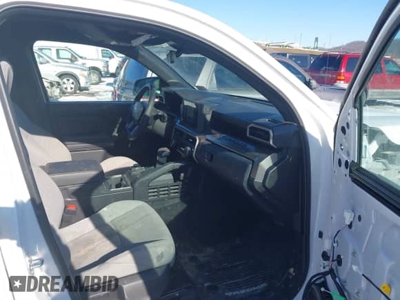 2024 Toyota Tacoma SR5 с VIN 3TMLB5JN6RM000884, выставлен на аукционе IAAI как лот 41369219 с пробегом 9 523 миль миль и . История ставок и продаж доступна на DreamBid. Изображение 5.