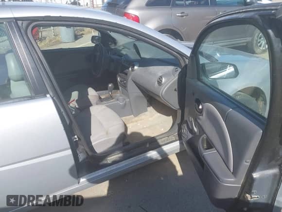 2005 Saturn ION ION 2 с VIN 1G8AJ52F55Z133026, выставлен на аукционе IAAI как лот 41959676 с пробегом 124 978 миль миль и . История ставок и продаж доступна на DreamBid. Изображение 5.