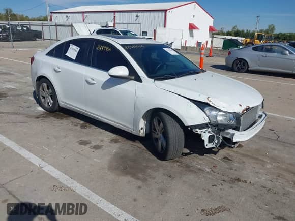 2014 Chevrolet Cruze Diesel with VIN 1G1P75SZ0E7100075, listed as a IAAI auction lot 43389906 with 199,606 mi miles and . Bid and sale history available at DreamBid. Image 1.