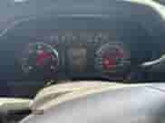 2015 Chevrolet Silverado 2500HD Work Truck z VIN 1GC2KUEG8FZ522024, wystawiony jako Copart lot #68167265 z przebiegiem 287 349 mil mil oraz Czysty tytuł • Clean title. Historia ofert i sprzedaży dostępna na DreamBid. Obrazek 8.