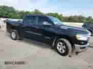 2020 Ram 1500 Lone Star z VIN 1C6RREFT3LN317328, wystawiony jako Copart lot #80871135 z przebiegiem 112 530 mil mil oraz Szkoda całkowita • Salvage title. Historia ofert i sprzedaży dostępna na DreamBid. Obrazek 4.