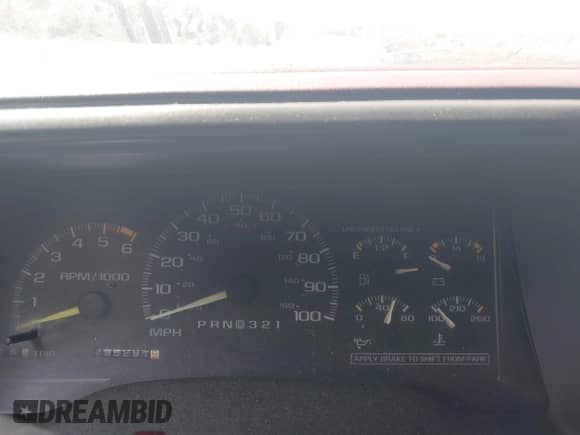 1996 Chevrolet Suburban with VIN 3GNFK16R4TG160793, listed as a IAAI auction lot 42887073 with 295,291 mi miles and . Bid and sale history available at DreamBid. Image 7.