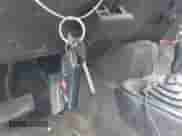 1998 Dodge 1500 z VIN 1B7HF16Z1WS597895, wystawiony jako IAAI lot #41442288 z przebiegiem 127 073 mil mil oraz . Historia ofert i sprzedaży dostępna na DreamBid. Obrazek 11.