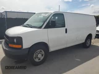 2014 Chevrolet Express Cargo с VIN 1GCWGFCA3E1211918, выставлен на аукционе Copart как лот 81413985 с пробегом 218 221 миль миль и Списание • Salvage title. История ставок и продаж доступна на DreamBid. Изображение 1.