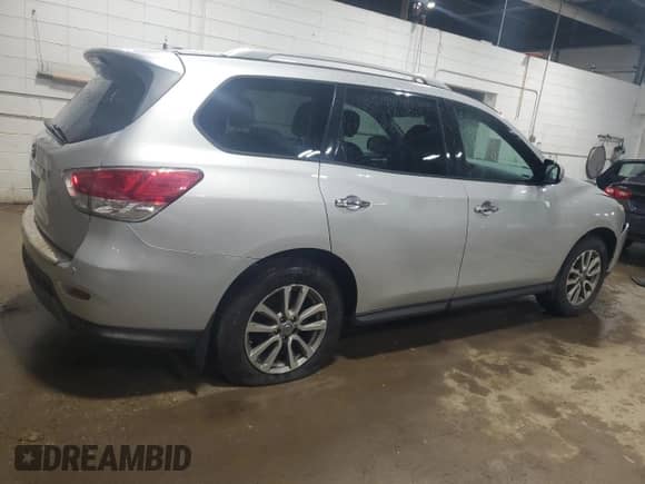 2015 Nissan Pathfinder SV с VIN 5N1AR2MN4FC692875, выставлен на аукционе Copart как лот 54977155 с пробегом 152 155 миль миль и Чистый • Clean title. История ставок и продаж доступна на DreamBid. Изображение 3.