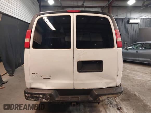 2012 Chevrolet Express Passenger LS with VIN 1GAWGPFGXC1114016, listed as a IAAI auction lot 41514481 with 294,040 mi miles and . Bid and sale history available at DreamBid. Image 16.