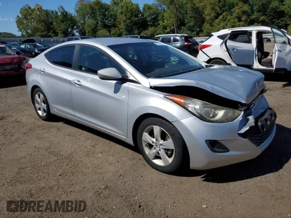 2013 Hyundai Elantra GLS with VIN 5NPDH4AE4DH416864, listed as a Copart auction lot 72017845 with 116,948 mi miles and Salvage title. Bid and sale history available at DreamBid. Image 4.