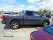 2018 Ram 1500 Express z VIN 1C6RR6KT7JS350875, wystawiony jako IAAI lot #42259123 z przebiegiem 138 116 mil mil oraz . Historia ofert i sprzedaży dostępna na DreamBid. Obrazek 14.