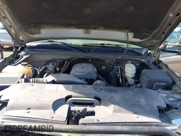 2007 Chevrolet Silverado 2500HD LS z VIN 1GCHC23U97F195897, wystawiony jako IAAI lot #43178020 z przebiegiem 221 601 mil mil oraz . Historia ofert i sprzedaży dostępna na DreamBid. Obrazek 10.