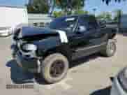 2000 GMC Sierra 1500 SL z VIN 1GTEC14V7YZ364271, wystawiony jako Copart lot #63166765 z przebiegiem 180 577 mil mil oraz Szkoda całkowita • Salvage title. Historia ofert i sprzedaży dostępna na DreamBid. Obrazek 1.