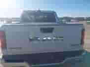 2025 Ram 1500 Big Horn z VIN 1C6SRFFP5SN561989, wystawiony jako IAAI lot #43563894 z przebiegiem 41 118 mil mil oraz . Historia ofert i sprzedaży dostępna na DreamBid. Obrazek 16.