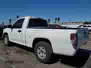 2005 Chevrolet Colorado Fleet Z85 z VIN 1GCCS148858144658, wystawiony jako Copart lot #86174905 z przebiegiem 142 014 mil mil oraz Szkoda całkowita • Salvage title. Historia ofert i sprzedaży dostępna na DreamBid. Obrazek 2.